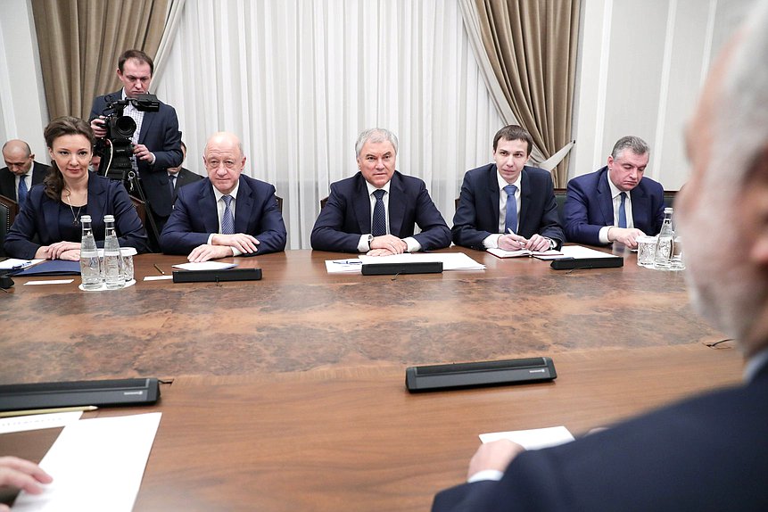 Reunión del Jefe de la Duma Estatal, Vyacheslav Volodin con el Presidente de la Comisión del Parlamento iraní para la seguridad nacional y la política exterior, Vahid Jalalzadeh