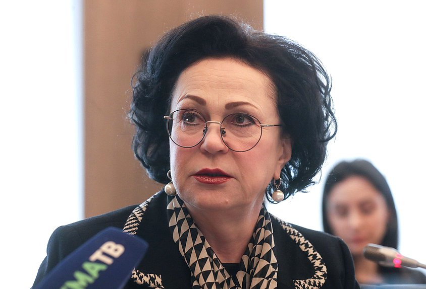 Исполняющий обязанности Председателя Счетной палаты РФ Галина Изотова