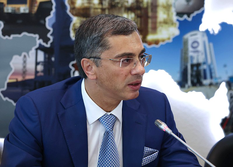 Председатель Комитета по промышленности и торговле Владимир Гутенев