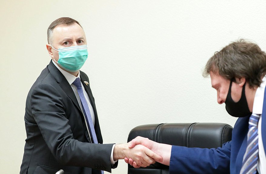 Первый заместитель Председателя Комитета по энергетике Николай Петрунин