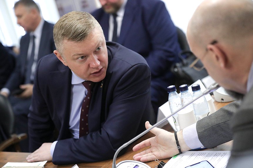 Заместитель Председателя Комитета по экологии, природным ресурсам и охране окружающей среды Евгений Марков