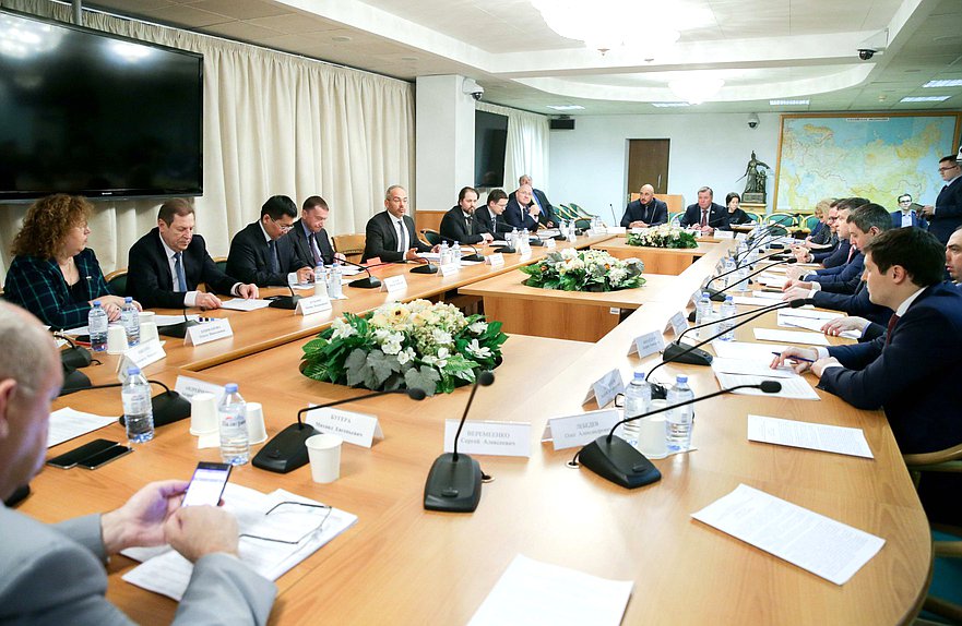 Заседание Комитета по природным ресурсам, собственности и земельным отношениям