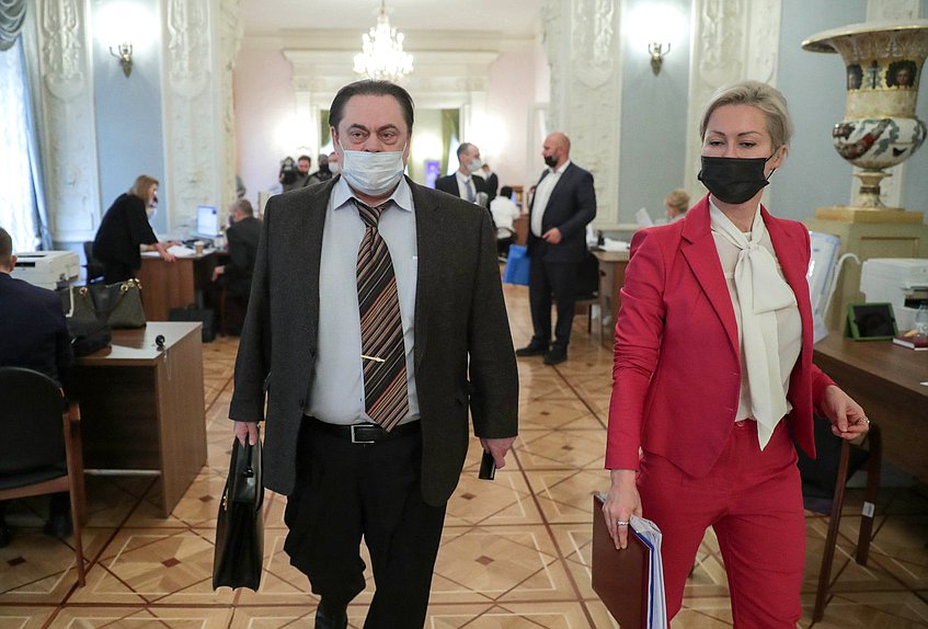 Избранный депутат Государственной Думы VIII созыва Геннадий Семигин