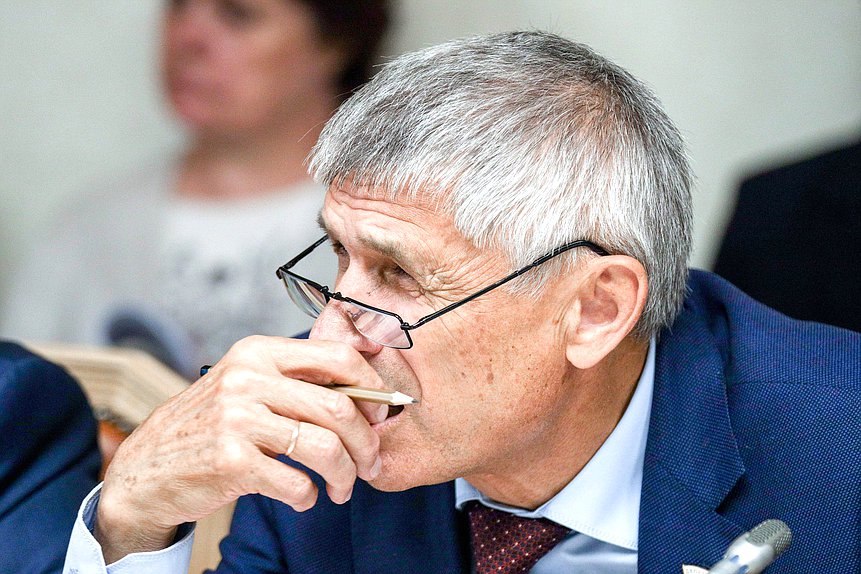 Член Комитета по аграрным вопросам Алексей Лавриненко