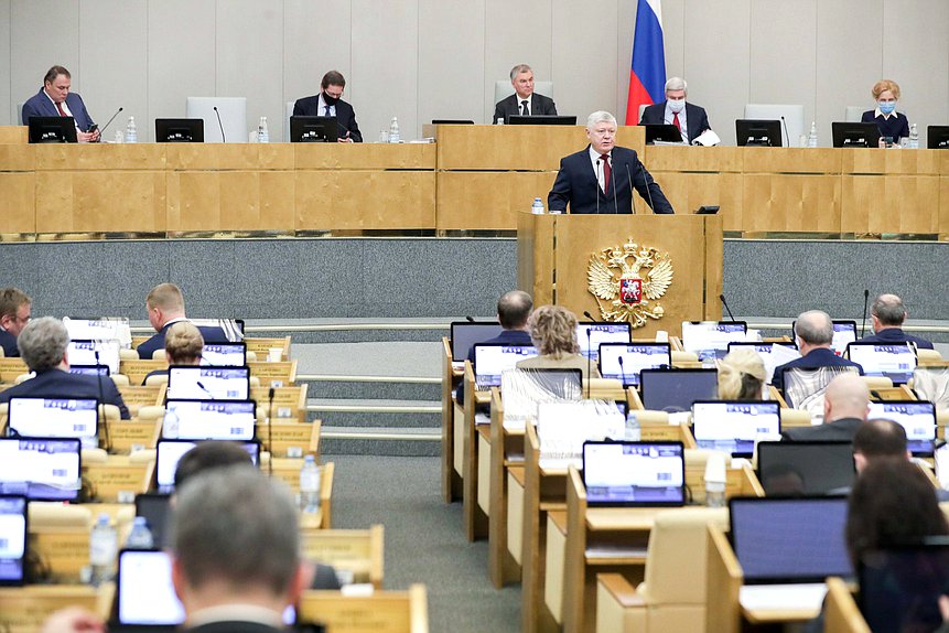 Председатель Комитета по безопасности и противодействию коррупции Василий Пискарев