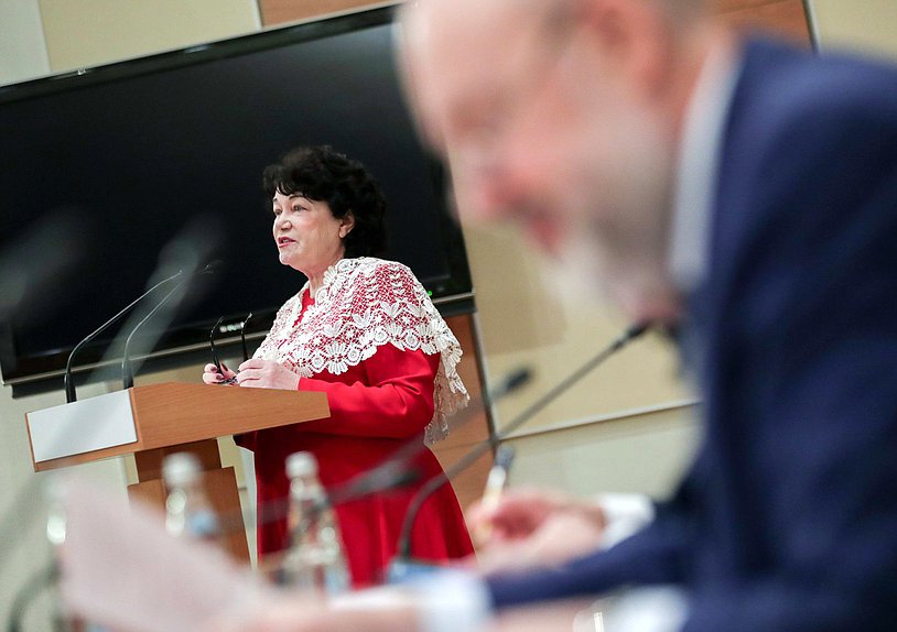 Председатель Комитета по вопросам семьи, женщин и детей Тамара Плетнева