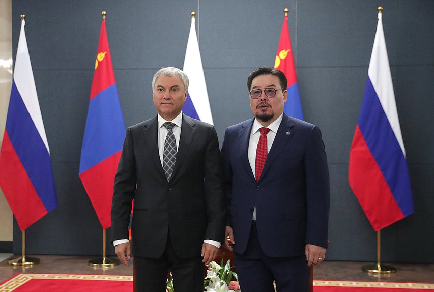 El Jefe de la Duma Estatal, Vyacheslav Volodin, y el Jefe del Gran Khural del Estado de Mongolia, Gombozhavyn Zandanshatar