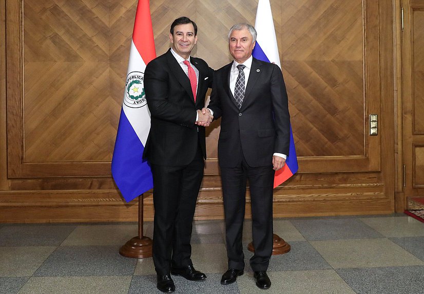 Jefe de la Duma Estatal Vyacheslav Volodin y el Presidente de la Cámara de Senadores del Congreso Nacional de la República del Paraguay Silvio Adalberto Ovelar Benítez
