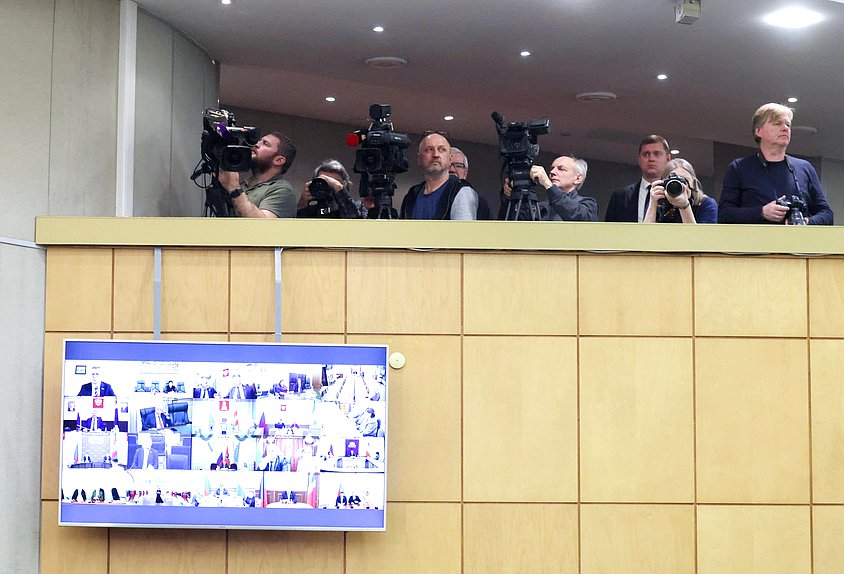 журналисты сми