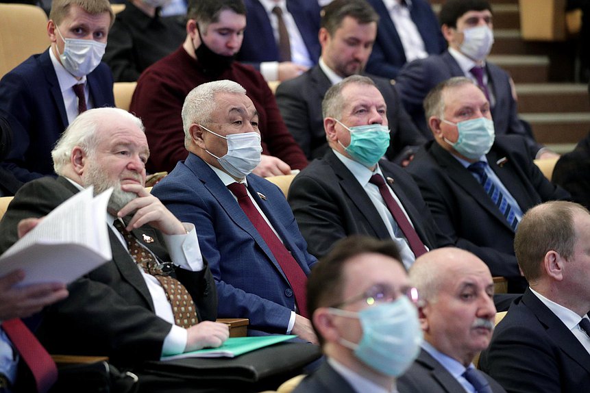 Парламентские слушания на тему «Совершенствование правового механизма государственного регулирования ценообразования на продовольственные товары первой необходимости»