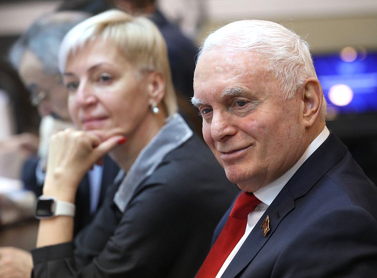 Первый заместитель Председателя Комитета по просвещению Михаил Берулава