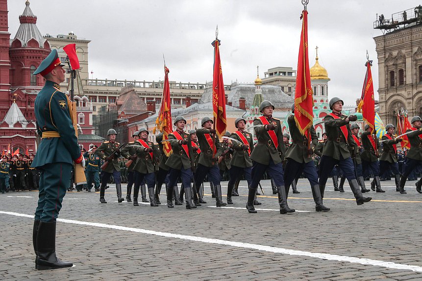 Парад в честь 76-й годовщины Победы в Великой Отечественной войне