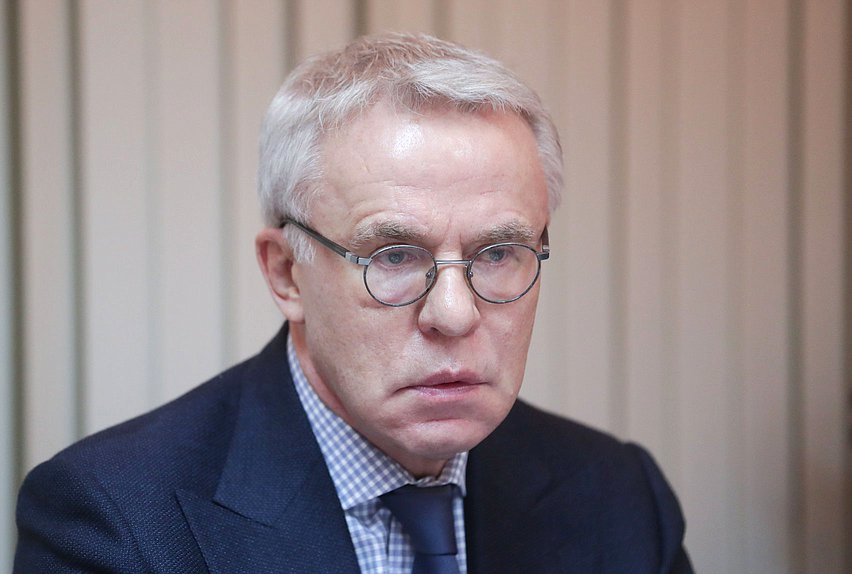 Первый заместитель Председателя Комитета по экологии, природным ресурсам и охране окружающей среды Вячеслав Фетисов