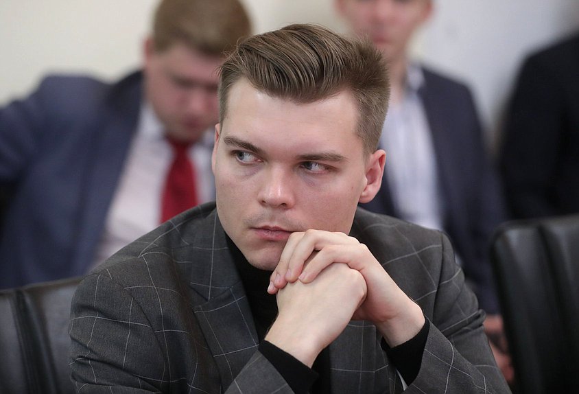 Встреча представителей Комитета по науке и высшему образованию с членами Молодежного парламента