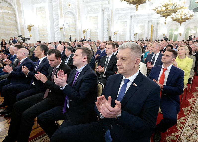 Председатель Комитета по делам национальностей Владимир Иванов