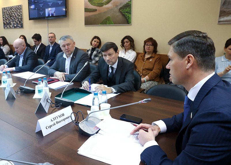 Заседание Комитета по экологии, природным ресурсам и охране окружающей среды