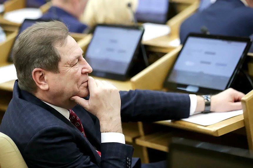 Заместитель Председателя Комитета по природным ресурсам, собственности и земельным отношениям Михаил Кузьмин