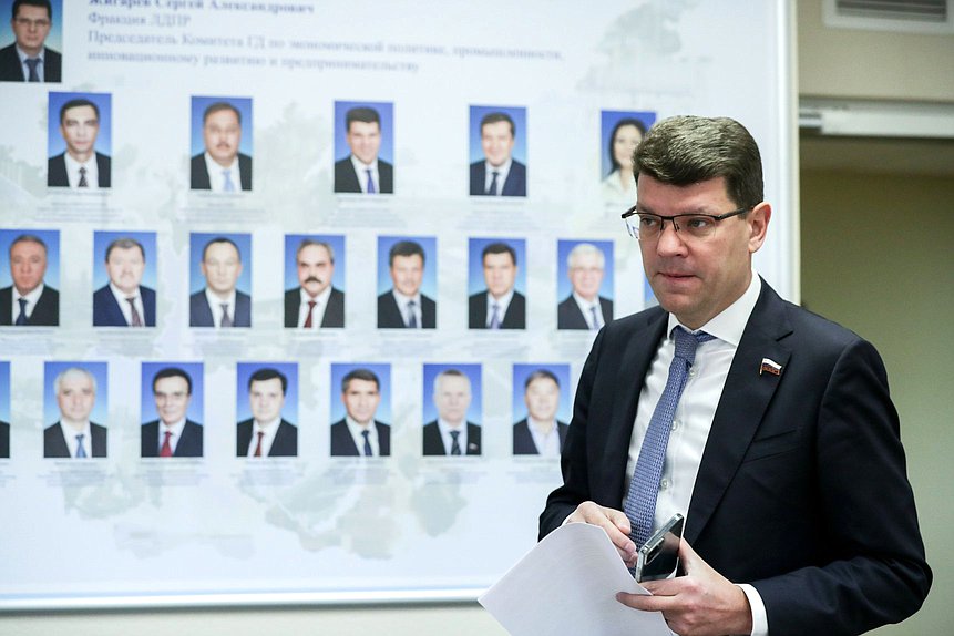 Первый заместитель Председателя Комитета по экономической политике Денис Кравченко