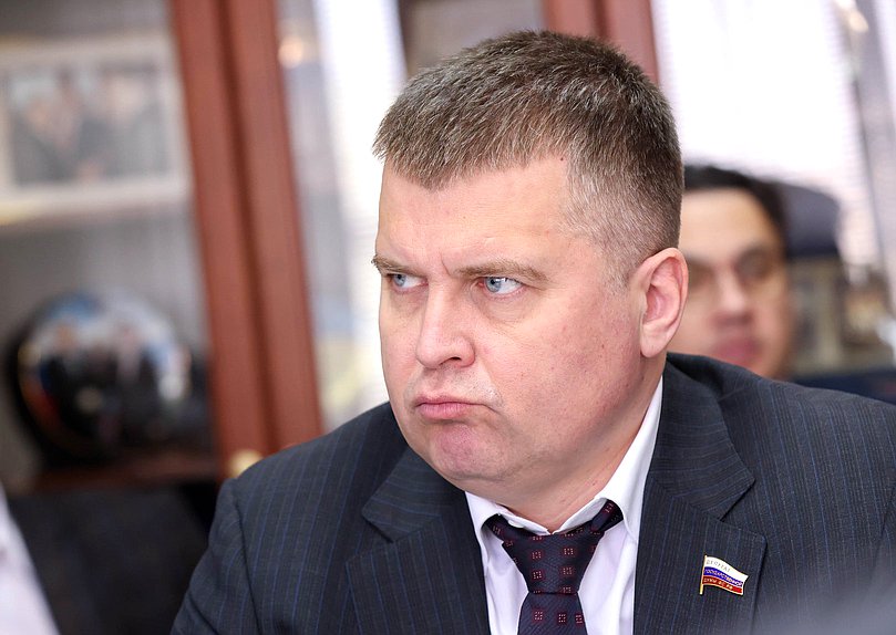 Заседание Комитета по строительству и ЖКХ