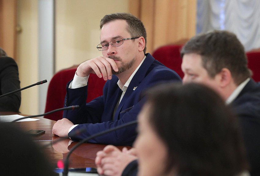 Круглый стол фракции «Новые люди» на тему «Совершенствование законодательства в сфере экологии»