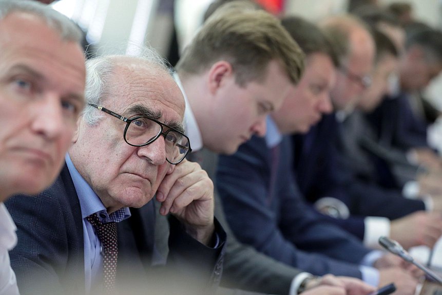 Заседание Экспертного совета Комитета по промышленности и торговле