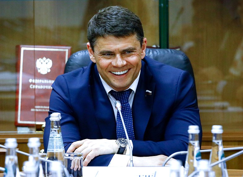 Председатель Комитета по информационной политике, информационным технологиям и связи Сергей Боярский