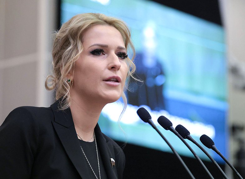 Председатель Комитета по развитию гражданского общества, вопросам общественных и религиозных объединений Яна Лантратова