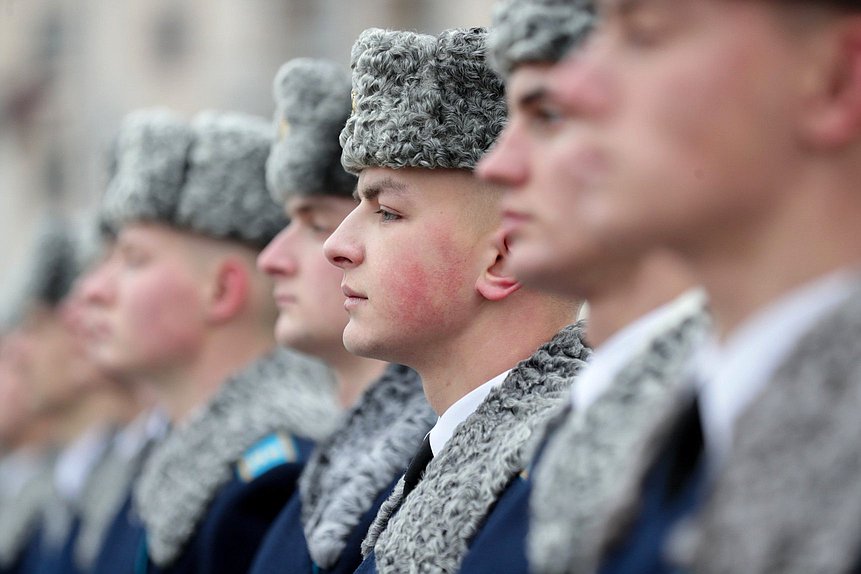 Церемония возложения цветов к монументу Победы в Минске
