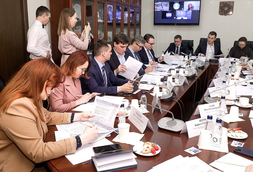 Заседание рабочей группы по вопросам трудоустройства, занятости и профориентации молодежи