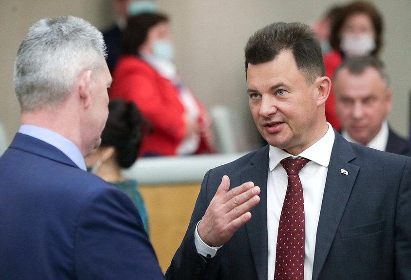 Член Комитета по обороне Роман Романенко