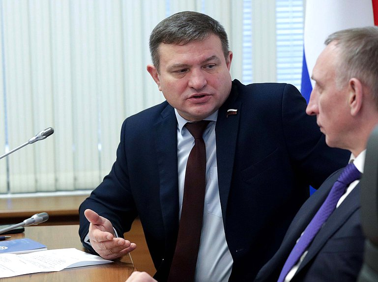 Заместитель Председателя Комитета по промышленности и торговле Александр Дроздов