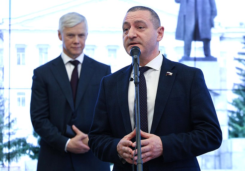 Член Комитета по вопросам собственности, земельным и имущественным отношениям Александр Ильтяков