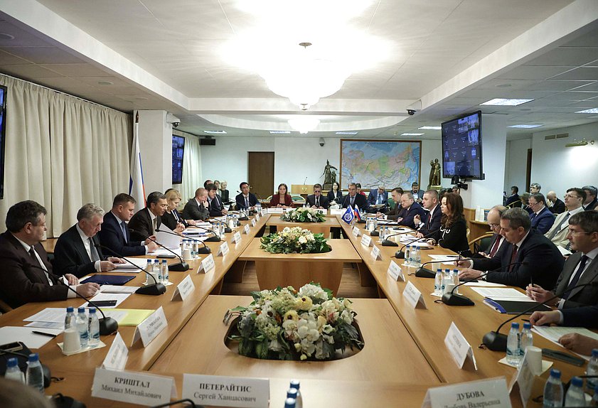 Расширенное заседание Экспертного совета по развитию биотехнологий, фармацевтической и медицинской промышленности Комитета по промышленности и торговле