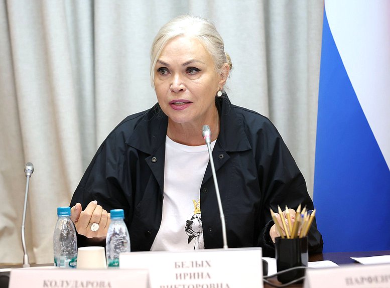 Председатель Комитета по просвещению Ирина Белых
