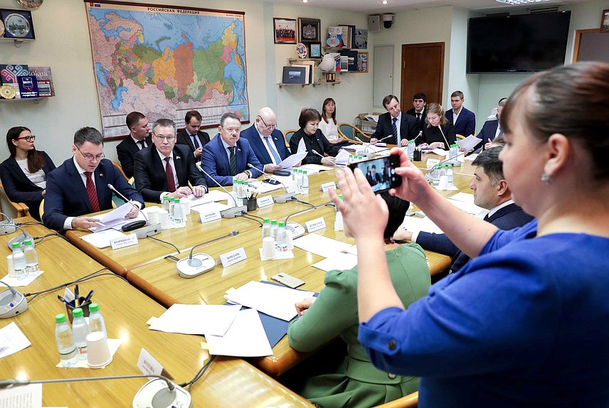 Заседание Комитета по региональной политике и проблемам Севера и Дальнего Востока