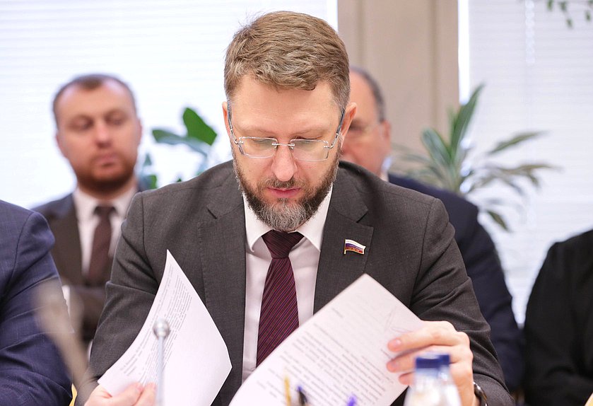 Член Комитета по развитию Дальнего Востока и Арктики Дмитрий Погорелый