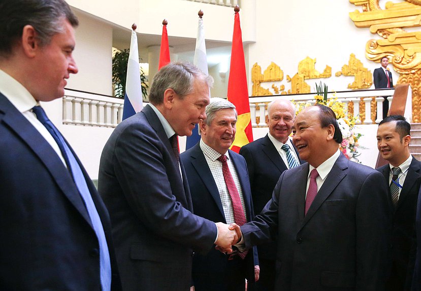 Prime Minister of the Socialist Republic of Vietnam Nguyễn Xuân Phúc, Chairman of the Committee on Issues of the CIS and Contacts with Fellow Countryman Leonid Kalashnikov and First Deputy Chairman of the State Duma Ivan Melnikov