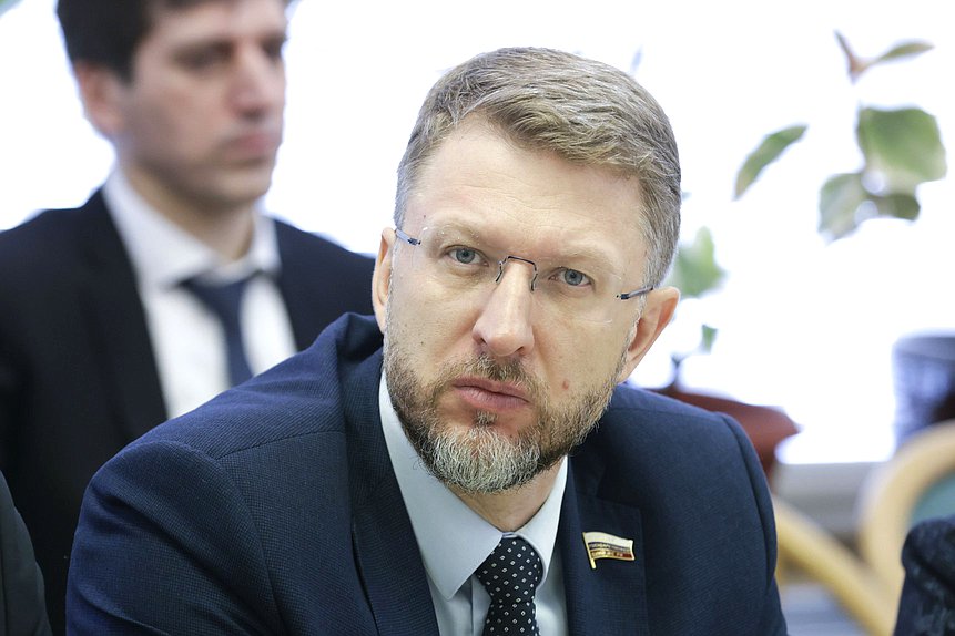 Член Комитета по развитию Дальнего Востока и Арктики Дмитрий Погорелый