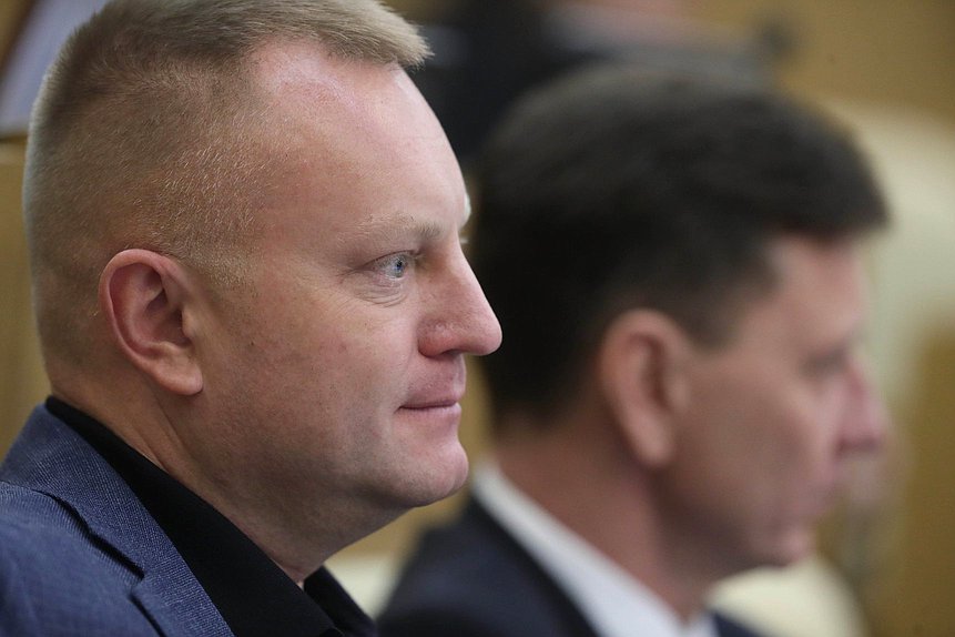 Первый заместитель Председателя Комитета по вопросам собственности, земельным и имущественным отношениям Иван Сухарев