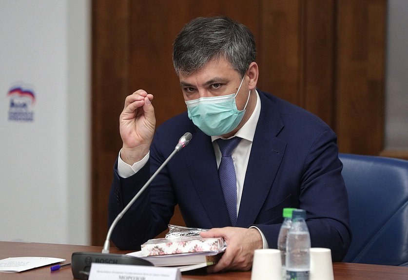 Председатель Комитета по охране здоровья Дмитрий Морозов