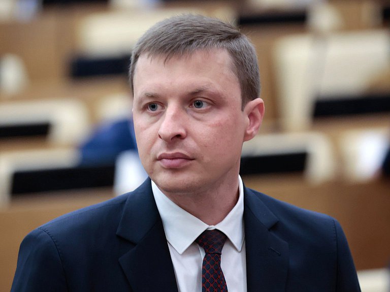 Член фракции "Единая Россия" Александр Штыгашев