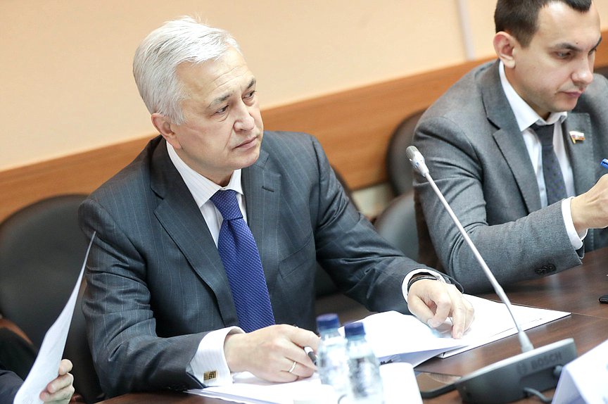 Член Комитета по экологии, природным ресурсам и охране окружающей среды Азат Ягафаров