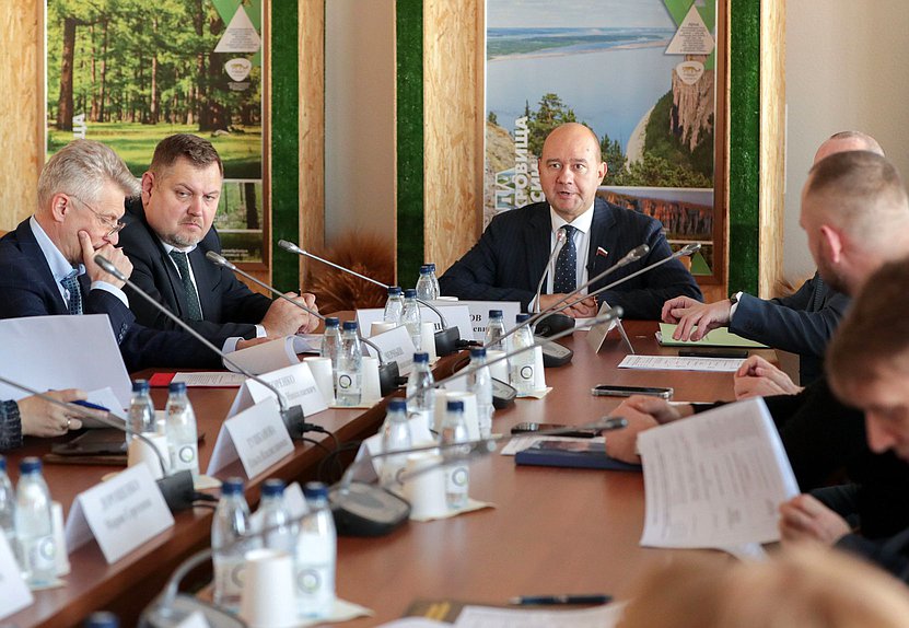 Заместитель Председателя Комитета по развитию гражданского общества, вопросам общественных и религиозных объединений Олег Леонов