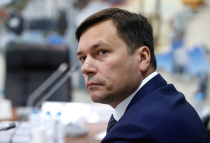 Заседание экспертного совета по развитию химической промышленности Комитета по промышленности и торговле