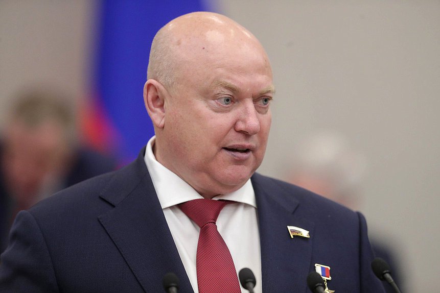 Первый заместитель Председателя Комитета по обороне Андрей Красов