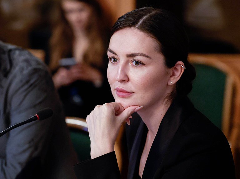 Член Комитета по просвещению Анна Скрозникова