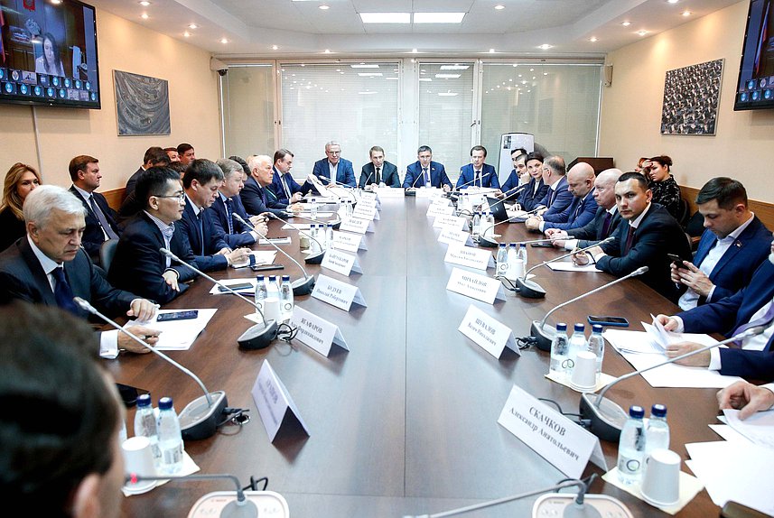 Заседание Комитета по экологии, природным ресурсам и охране окружающей среды