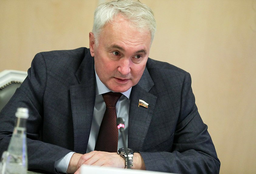 Председатель Комитета по обороне Андрей Картаполов