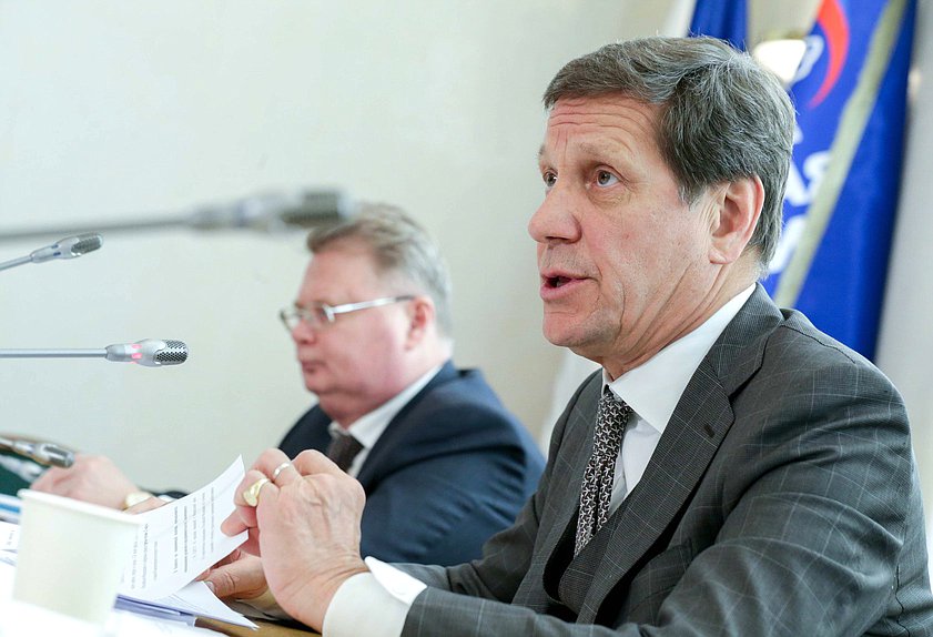 Первый заместитель Председателя Государственной Думы Александр Жуков