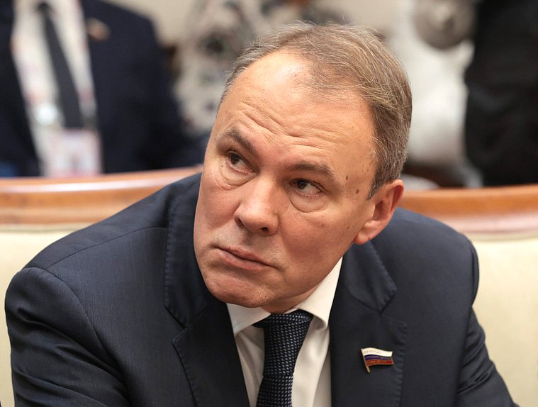 Chairman of the Committee on International Affairs Petr Tolstoy